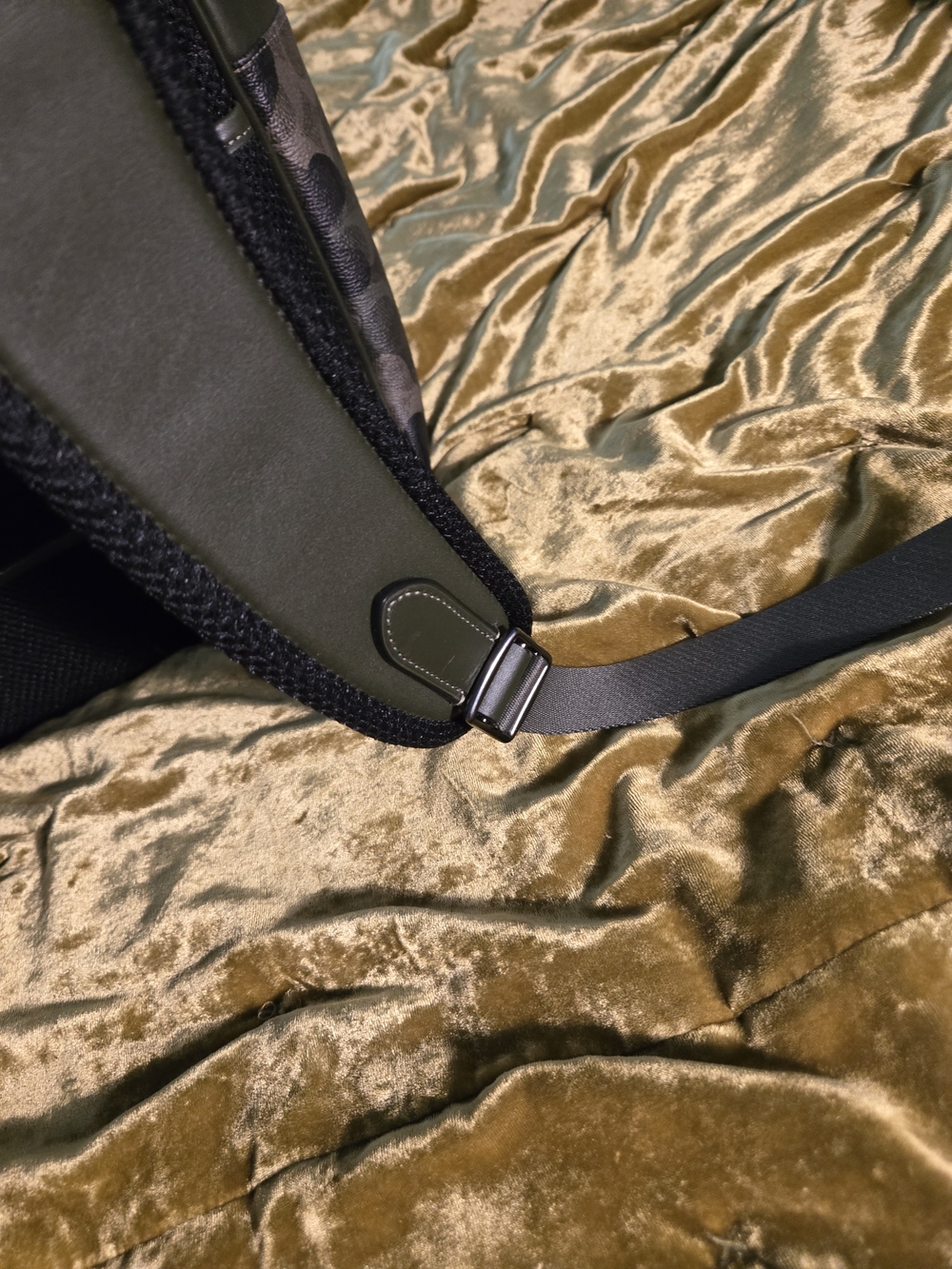 Coach - Camo Leather Backpack - Picture 6 of 9